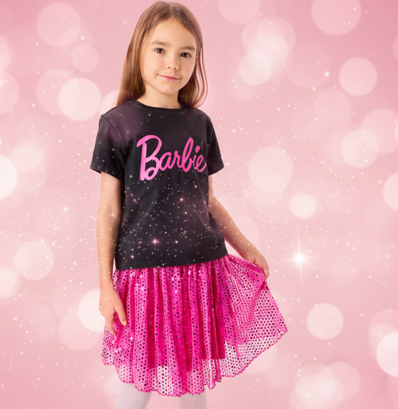 Completo Barbie sfondo rosa
